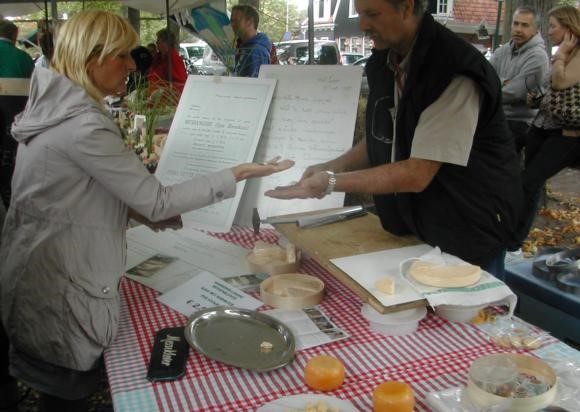 zondagmarkt 2013 031.JPG